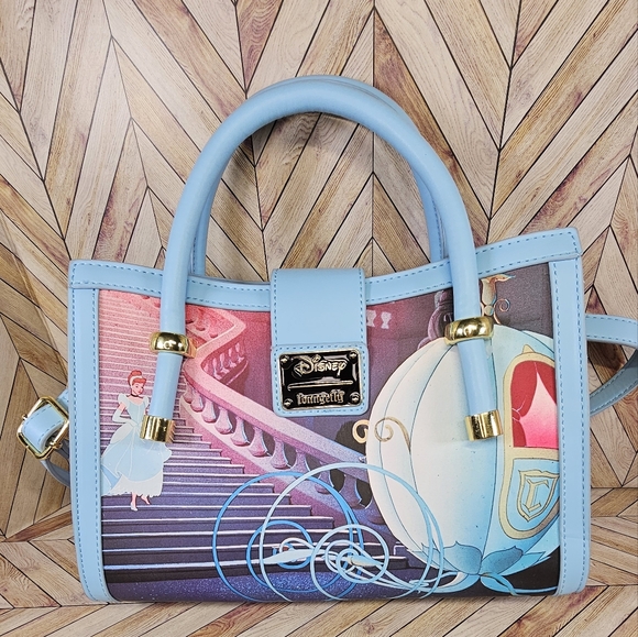 Disney Loungefly Cinderella Princess Scenes Light Baby Blue Crossbody NWT - Picture 2 of 6